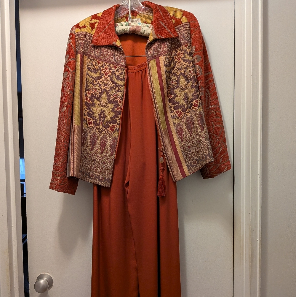 Zonda Nellis Orange Jacket & Pants Set, XS